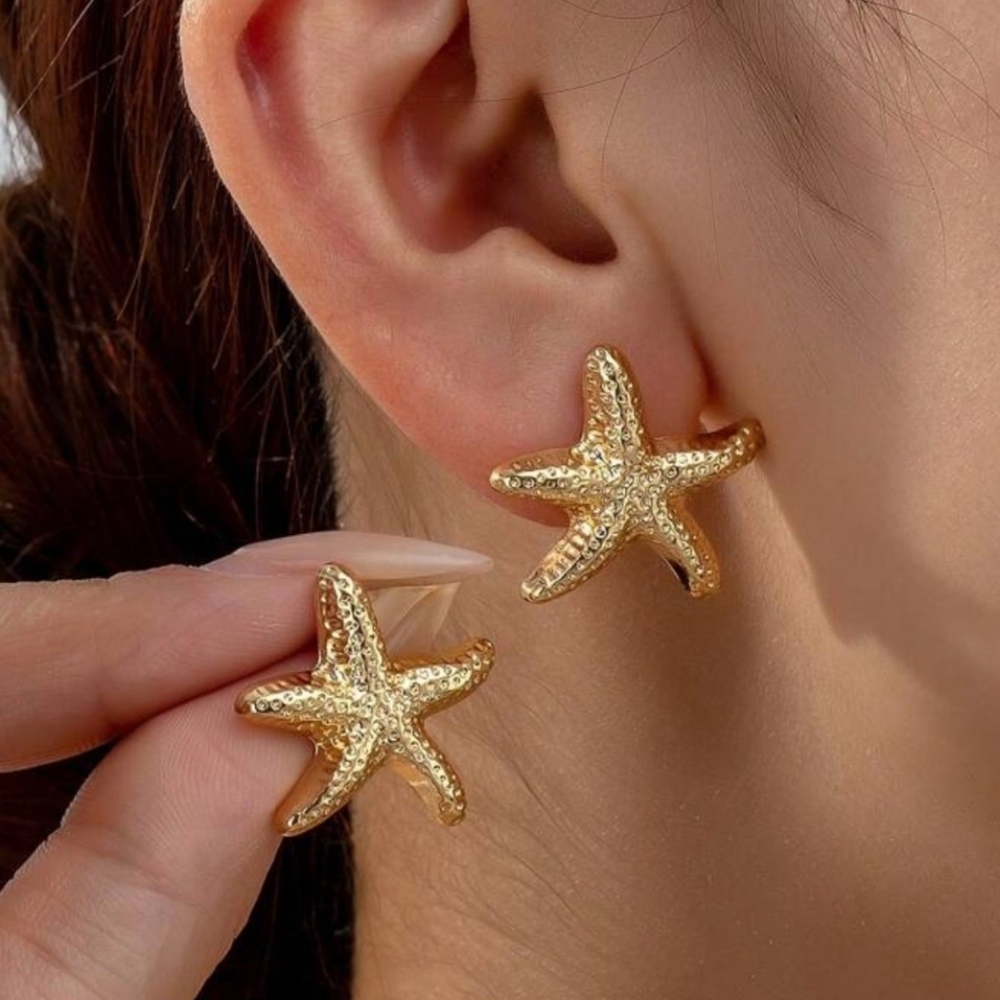 NEW Golden Starfish Earrings